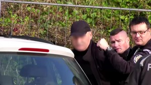 Dráma na sídlisku: Na ženu zaútočil bývalý partner, násilím sa dostal až k nej do auta