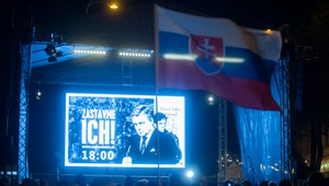 Opozícia v súvislosti so Šimkovičovej zákonom volá ľudí do ulíc, Jarjabek (Smer-SD) hovorí, že hystéria prišla neskoro