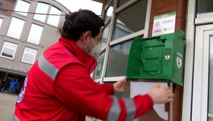 V Žiline ukradli z námestia defibrilátor, v Oščadnici zlodeja zachytila kamera