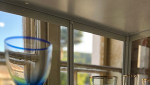 Spolu so starou školou zachraňujú aj príbeh skla