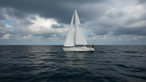 Dovolenka skončila tragédiou: Vietor zmiatol muža do zapnutého motora lode