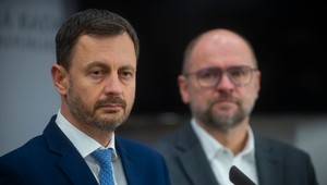 Exkluzívny prieskum AKO pre Na hrane: Chcú voliči, aby sa ich politická strana spojila s inou?