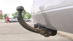 Auto bez prívesu musí jazdiť aj bez ťažného zariadenia