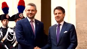 Pellegrini navštívil Taliansko. To bojuje s veľkými ekonomickými problémami