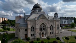 Najväčší holubník v meste alebo ako sa z ruiny stal klenot. Príbeh lučeneckej synagógy, ktorú od exekútora kúpili miestni aktivisti.
