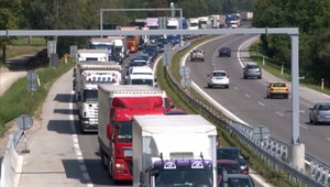 Dopravná situácia v okolí Žiliny sa zhoršuje. Protesty miestnych nepomáhajú