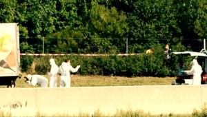 Prokuratúra žiada doživotie pre pašerákov, ktorým sa v chladiarenskom voze udusilo 71 migrantov