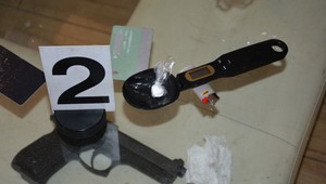 Polícia udrela v Galante. Pri akcii Netvor zaistili drogy aj podozrivého