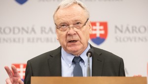 Most-Híd opúšťa Peter Kresák. Počet koaličných poslancov sa tak znížil na 73