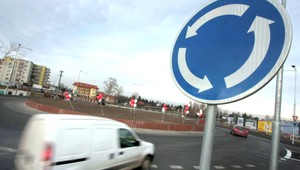 Nezávislý štát na kruhovom objazde. Dôchodca bojuje proti úradom