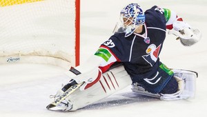 KHL: Janusove (23) zákroky v Top 10, ocenili i Mezeia a Bartoviča