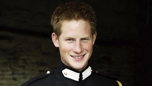 Z princa Harryho je tvrďas! Pripravuje sa na boj