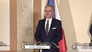 Názory českého premiéra Petra Fialu na Ukrajinu sú opačné ako Ficove. Chce mu to povedať do očí