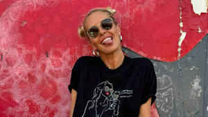 Má 51 a tvár bez vrások: Ženy pre túto FOTKU Simone Krainovej poriadne naložili