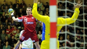 Slováci i Rumuni víťazne, v sobotu treba výhru aspoň o 8 gólov