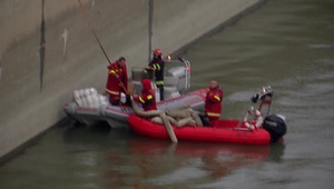 Stará loď v Dunaji spôsobila ropnú škvrnu v dĺžke 8 kilometrov