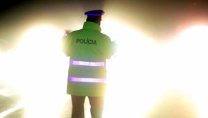 Ako to nespackať. Môže vás policajt mimo služby pokutovať?