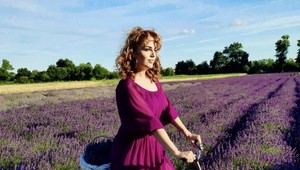 Karin Haydu v levanduliach: Wau, tisícky lajkov a ona? Ako dokonalá bohyňa!