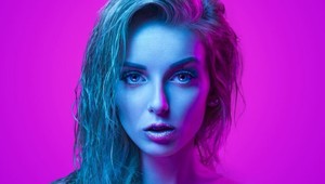 V skladbe Femina od Simy hviezdi TENTO herec