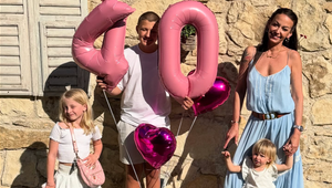 Hanychová oslávila 40! TÝMTO darom ju odrovnal brat, jej mama vytiahla erotickú fotku Agáty s princom Harrym!