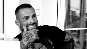 Pokrytec?! Karlos Vémola si zlízol kritiku - svoju rodinu neudržal, no iné TAKTO podporuje!