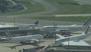 V Holandsku vyčíňa nárazový vietor, letisko v Amsterdame zrušilo vyše 100 letov