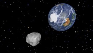 Okolo Zeme preletí obrovský asteroid! Bude jasnejší ako Mesiac