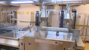 Na obed ako v luxusnom hoteli láka polícia. Kriminálnici v leopoldovskej väznici majú novú kuchyňu