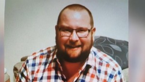 Uškrtil ženu a utiekol