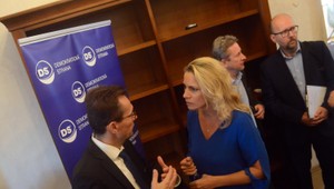 Hrozí ďalšia strata opozičných hlasov? Demokratická strana neuspela v rokovaniach o predvolebnej spolupráci