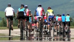 Päť dní a 350 kilometrov. Nadšení cyklisti dorazili do cieľa