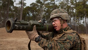 Ukradol protitankový granát z Ukrajiny: Vybuchol mu v aute