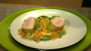 Bravčová panenka v bylinkovej kruste, restovaná červená šošovica so stopkovým zelerom, restovaná hliva ustricová