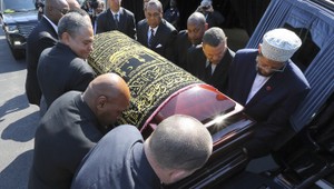 Turecký prezident odišiel z Aliho pohrebu skôr, rozhnevali ho organizátori