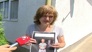 Matka utopenej Simonky ušla policajtom zo súdu!