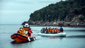 Dramatická záchrana pri Izmire. Migrantov ratovali Turci