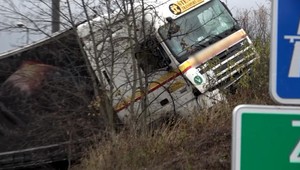 Nevoľnosť takmer spôsobila tragickú haváriu pri zjazde z diaľnice