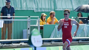 Varga viedol po plávaní aj cyklistike. Skončil jedenásty