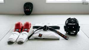 Tréner karate (64) čelí vážnemu obvineniu: Mal sexuálne obťažovať zverenkyňu (14)