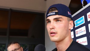 Ožila kauza Ružičkovho bieleho prášku: Moderátor si ironickú poznámku neodpustil