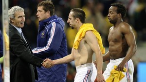 Francúzi sa pokúsia o reparát v Bosne, Angličania v šlágri v Bazileji