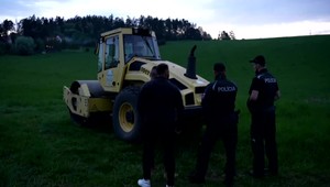 "Naftoví zlodeji" úradovali: Stavbárov ukrátili o 150 litrov