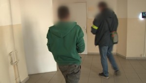 Syn bodol svojho otca nožom. Brat ho už nikdy nechce vidieť