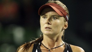 Aj Hantuchová je z kola von!