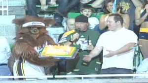 Torta z nebies! Narodeninový darček od maskota Utahu