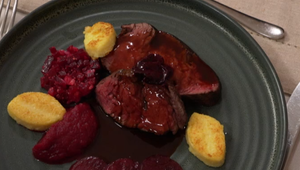 Hlavné jedlo: Fialové metamorfózy