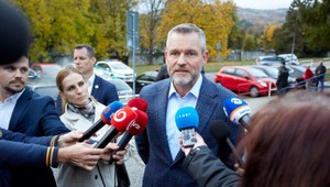 Pellegrini zatiaľ nechce vymenovať Kuffu za ministra. Rozhodnutie oznámi budúci týždeň