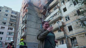 Ukrajina sa pripravuje na temnú jeseň a zimu. Obyvateľom hrozia mesiace bez elektriny