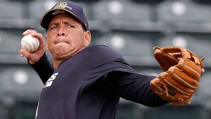 Najlepšie platený hráč MLB dostal 211-zápasový dištanc