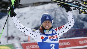 Velez-Zuzulová stíhacou jazdou na 3. miesto, Vlhová spadla